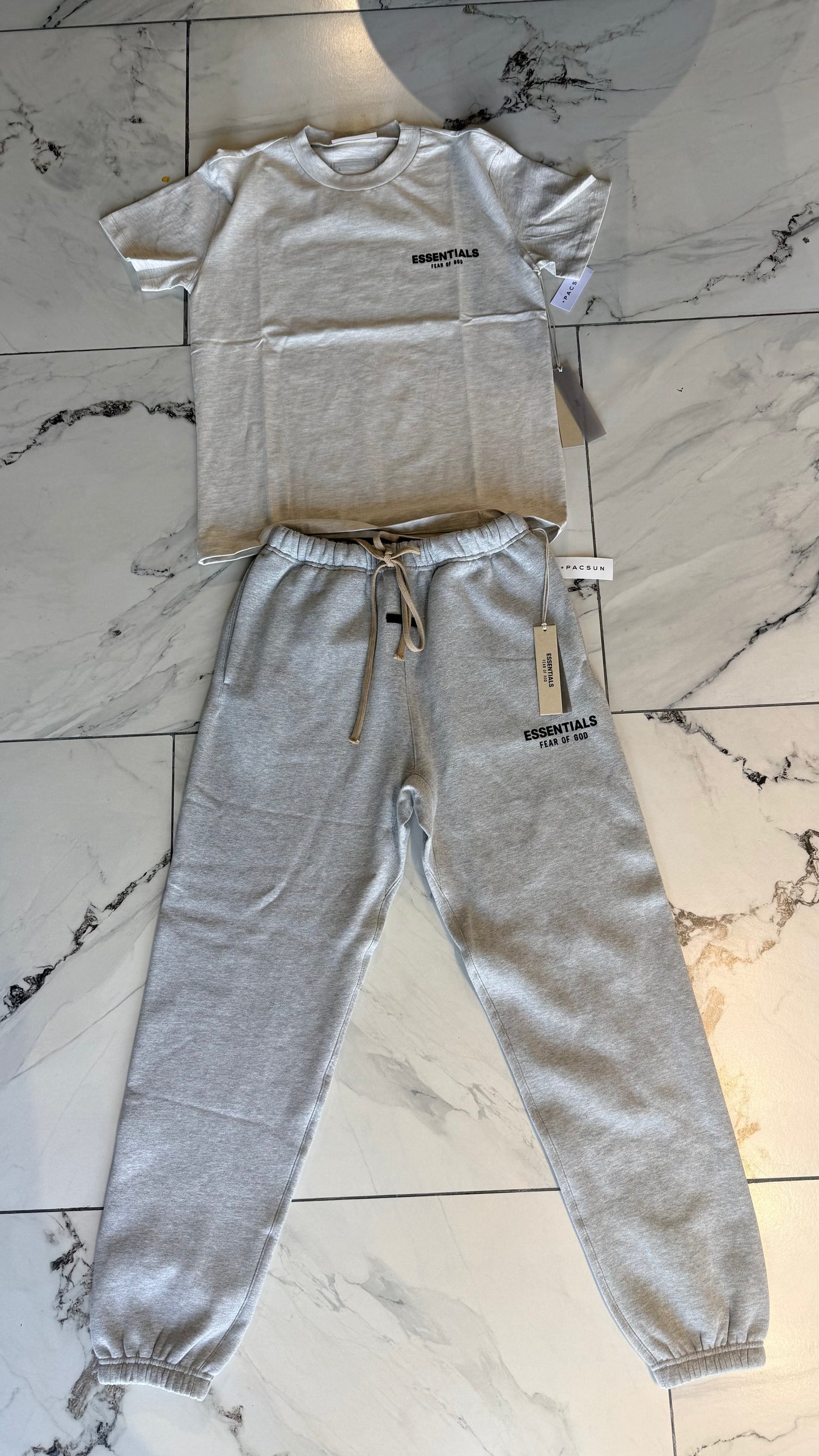 CONJUNTO ESSENTIALS LIGHT OAMENTAL