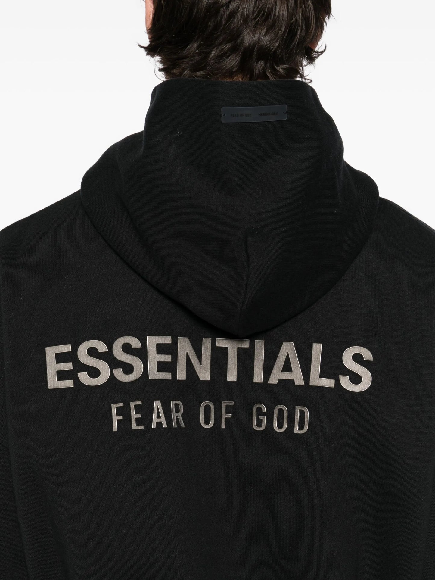 ESSENTIALS HOODDIE NEGRA ZÍPER SS25