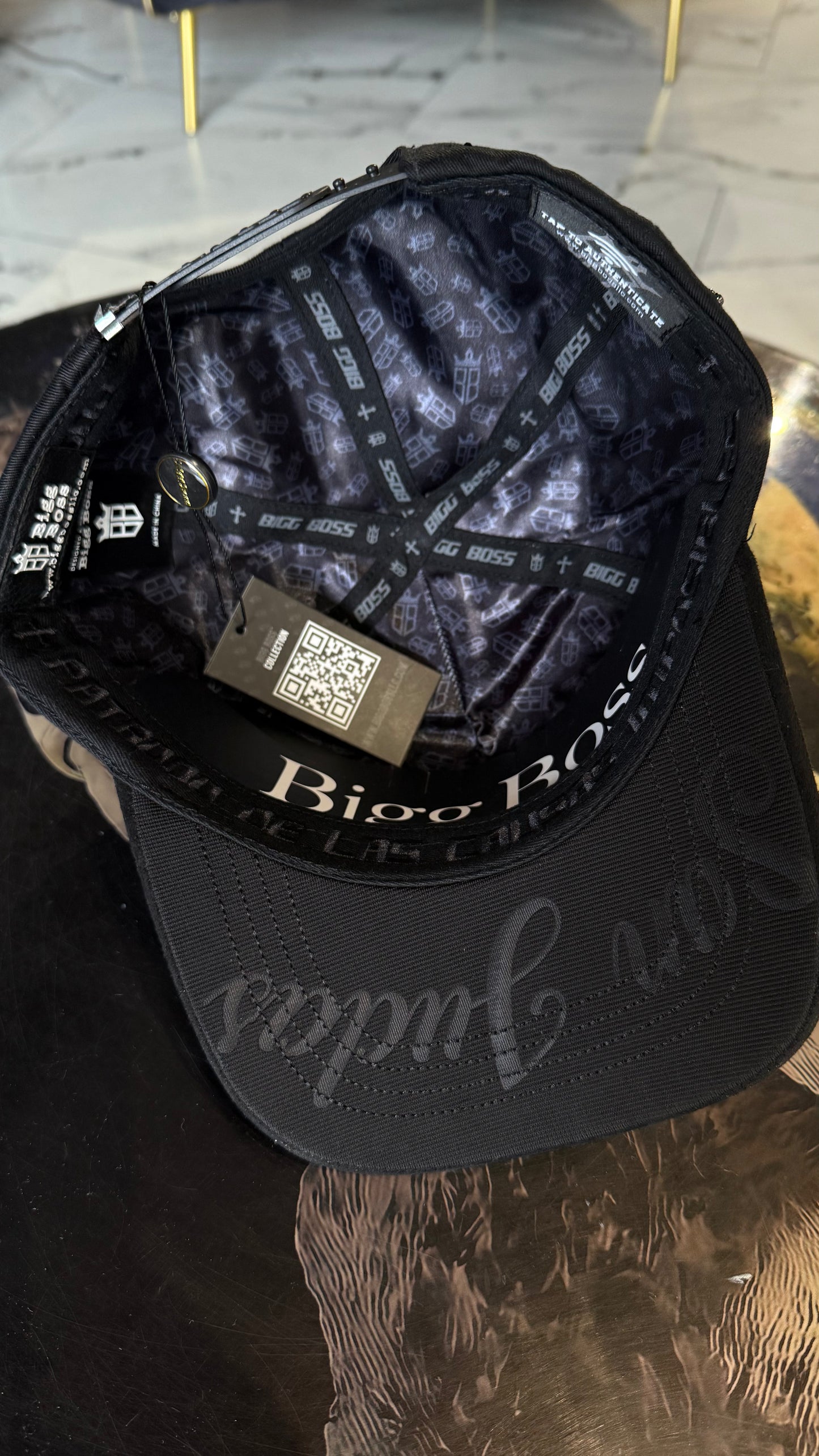 BIGG BOSS // SAN JUDAS CRYSTAL TOTAL BLACK