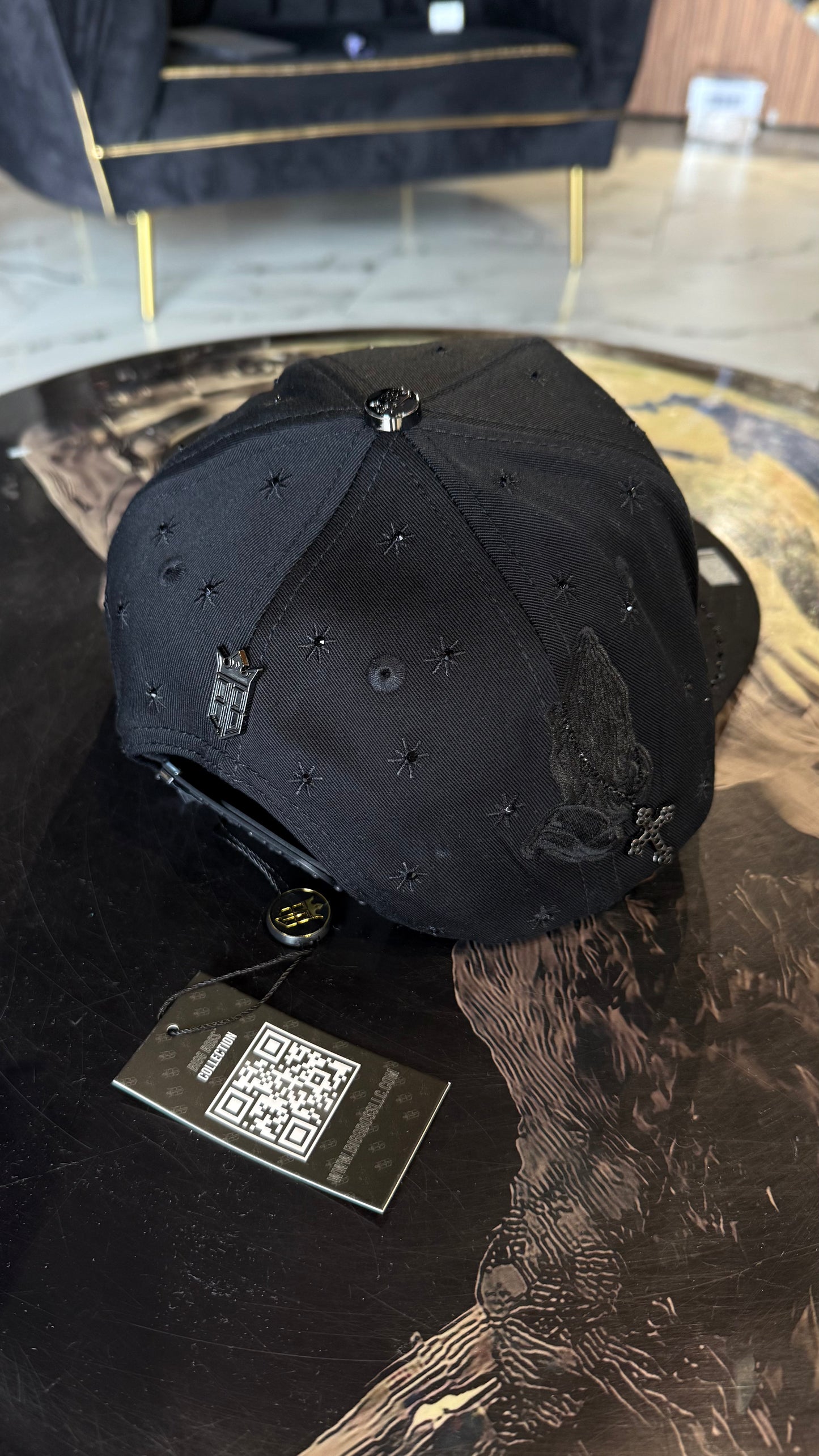 BIGG BOSS // SAN JUDAS CRYSTAL TOTAL BLACK
